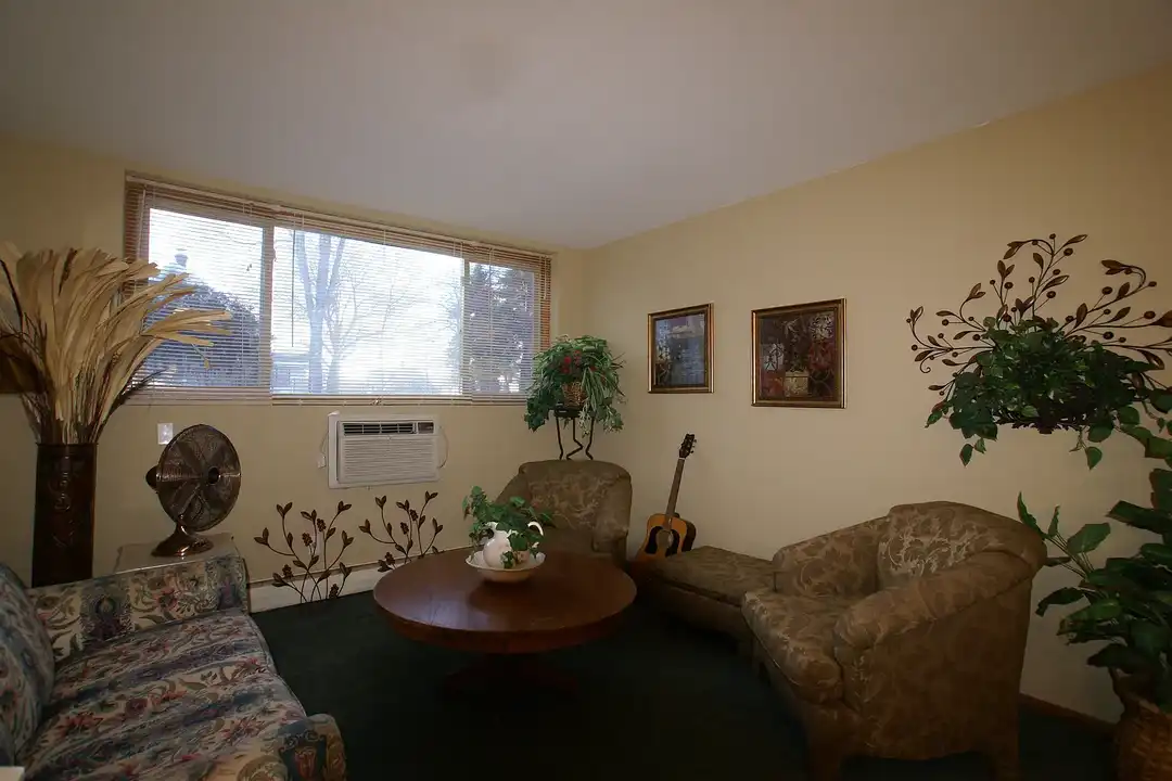 Powderhorn Park Apartments - Flere