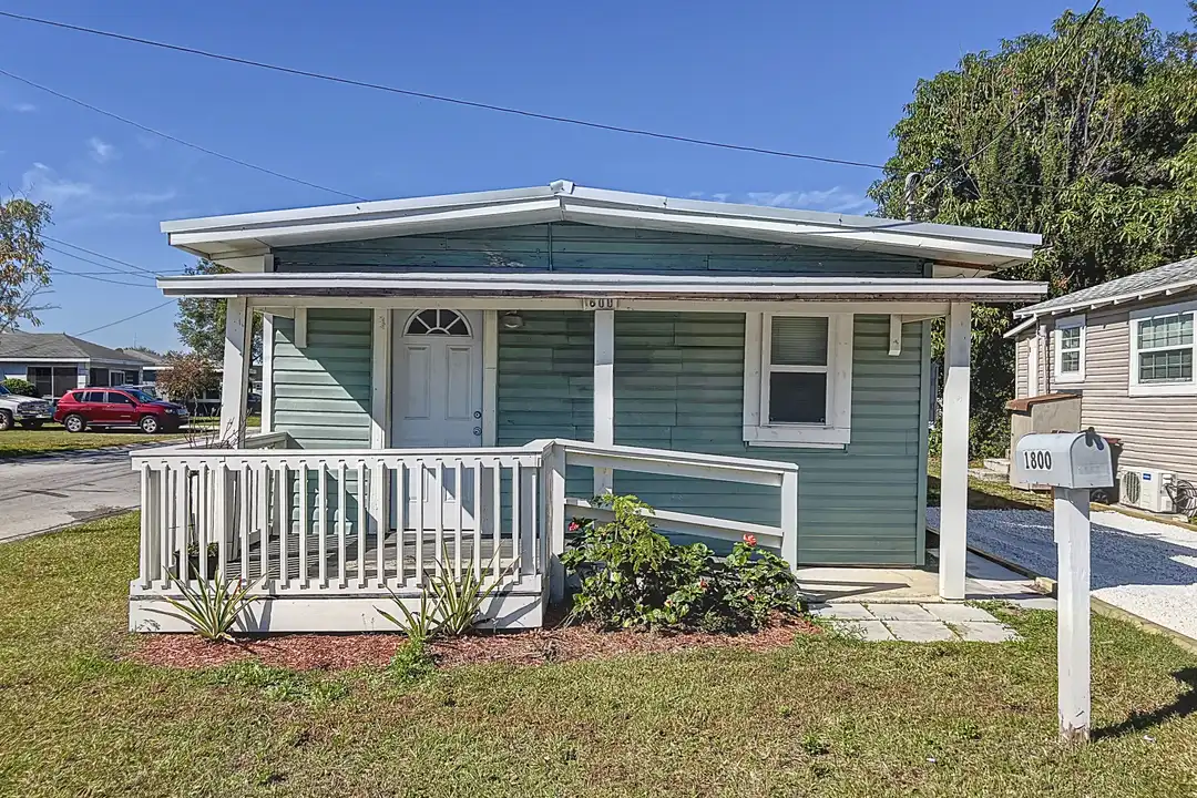 1800 N 12th St – photo 1 of 9