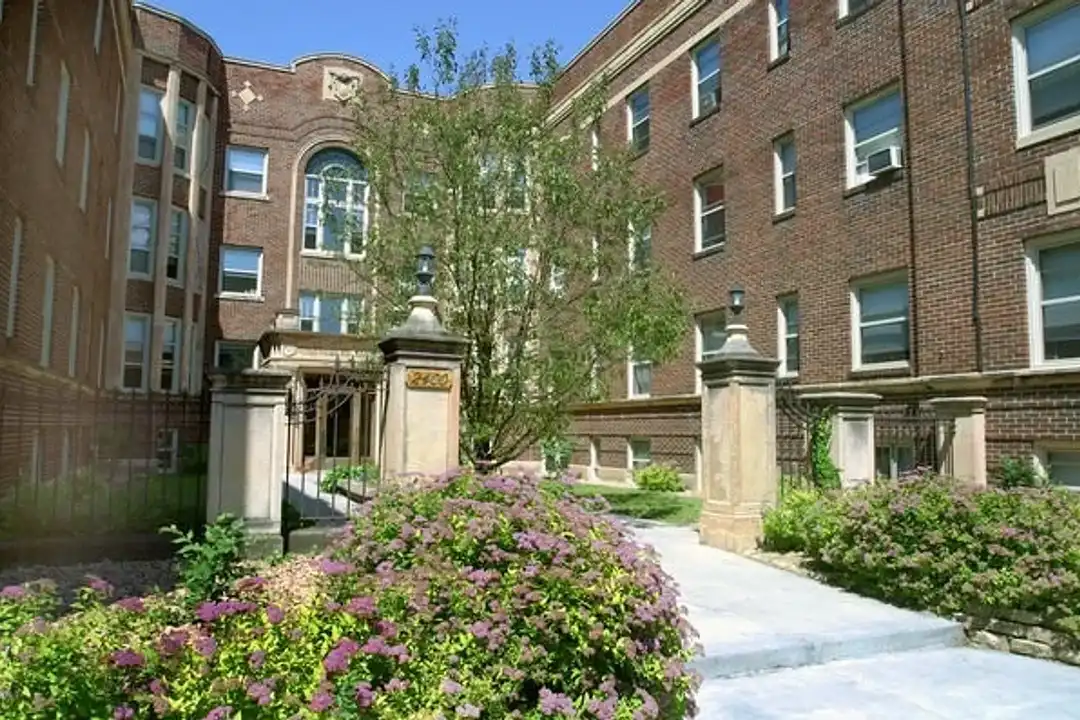 2400 Harriet Apartments – pohled 4