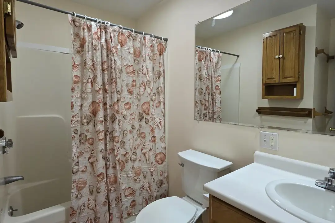 126 Range Rd - More