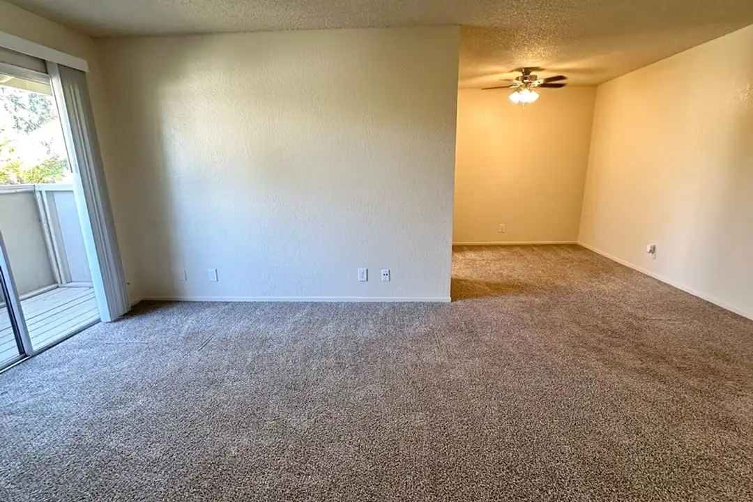 400 W Gettysburg Ave unit 206B - View 3