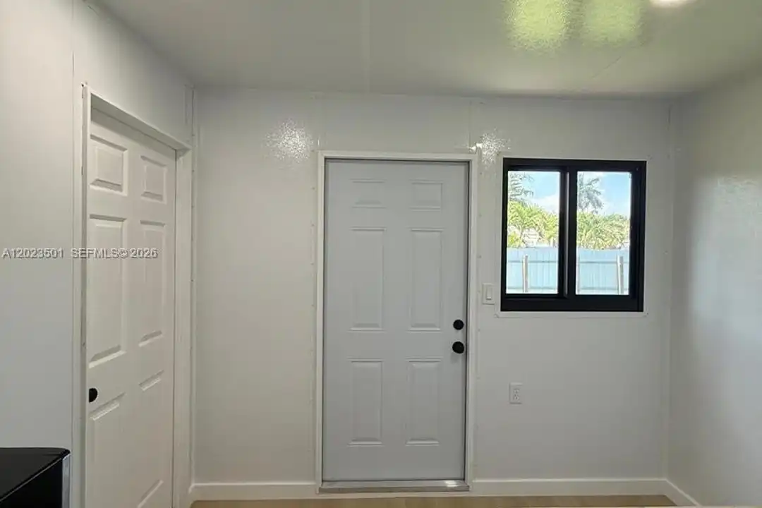 Apartment in Homestead - View 3