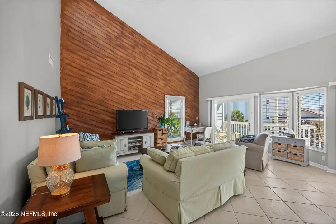 724 1st St S #1-2 - View 6