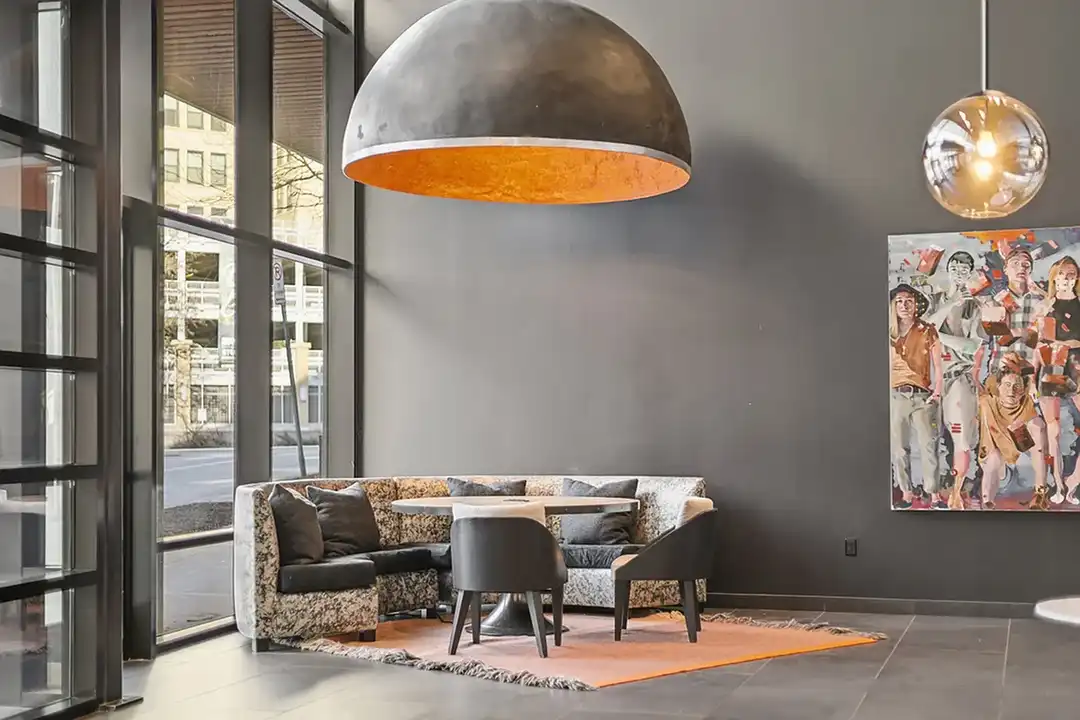 Eastside Bond – photo 1