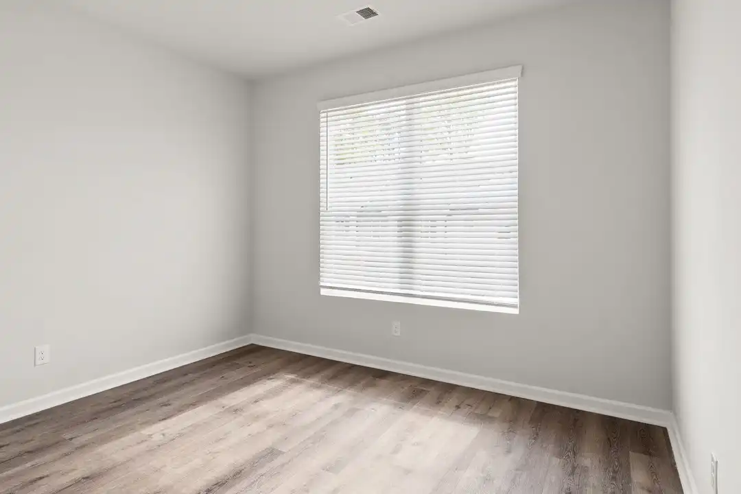 3240 Edsel Ct - View 3
