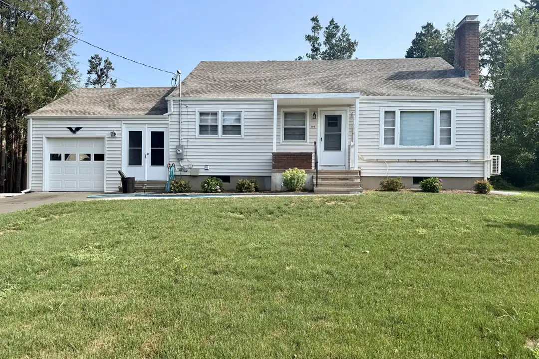 110 Collett St – photo 1 of 20