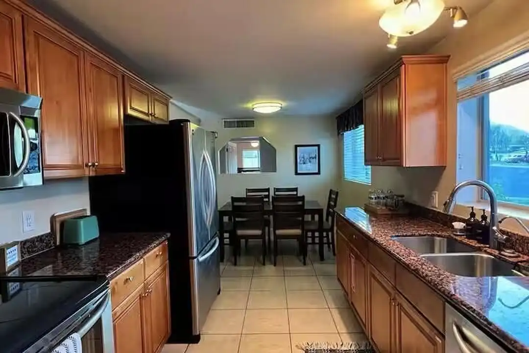 7501 E Minnezona Ave - View 4
