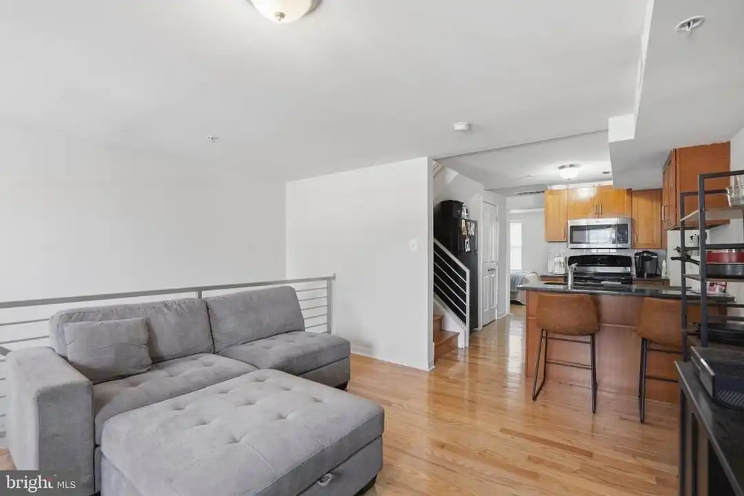 Apartment in Philadelphia - View 2