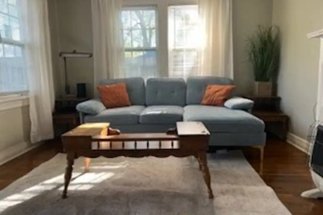 1140 S College Ave unit C - View 6