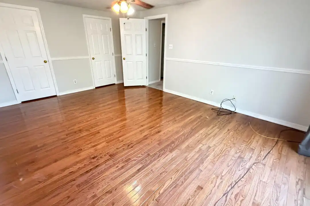 9 Cranberry Ct - More