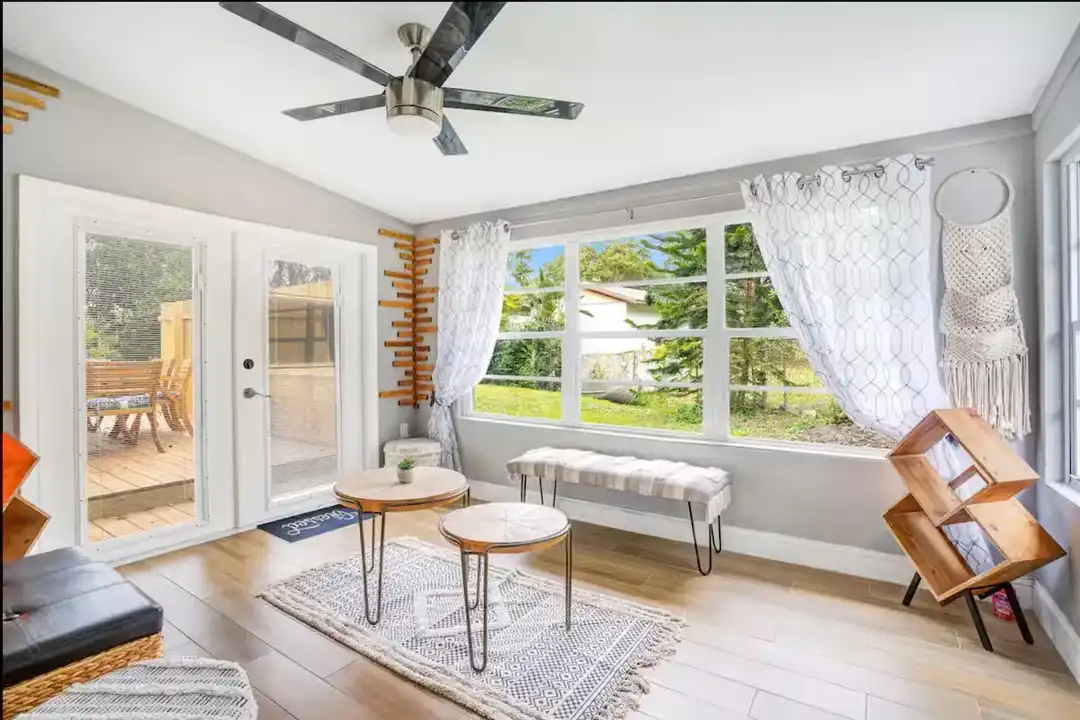3037 Condel Dr – pohled 5