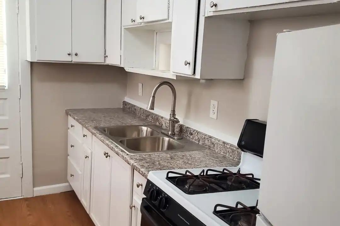 2233 2nd St S – photo 1