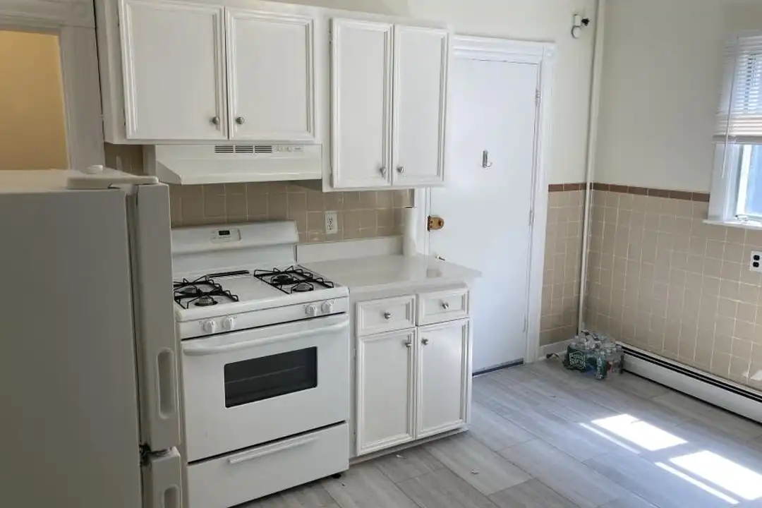 159 Highland Ave - View 2