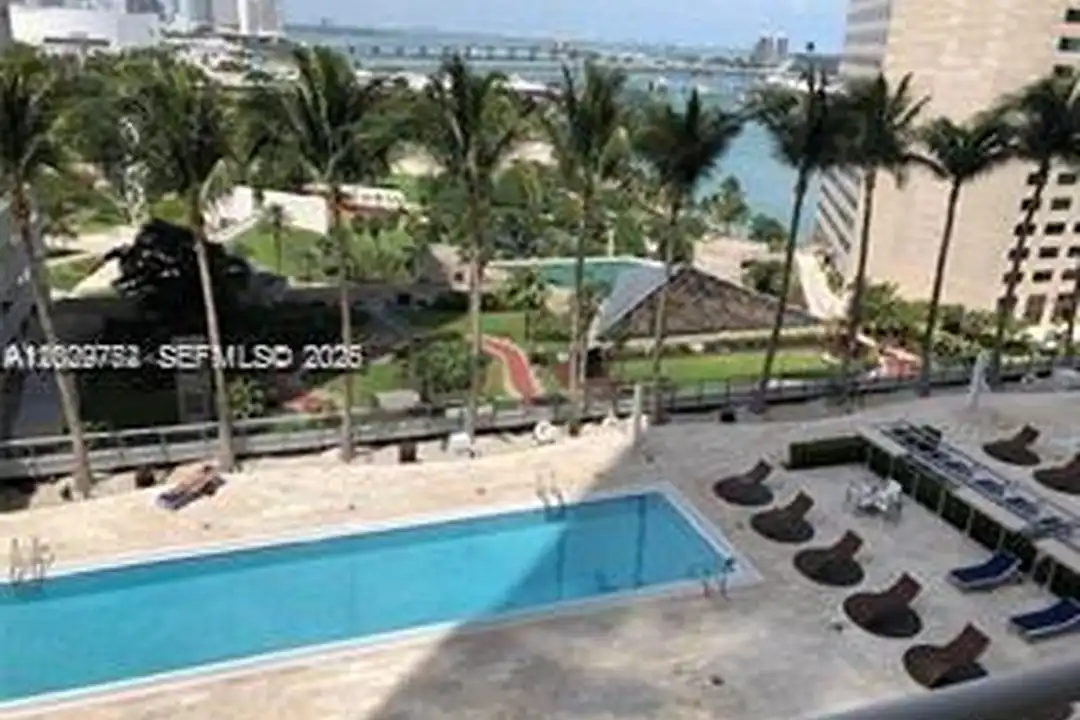 325 S Biscayne Blvd unit 1716 - View 5