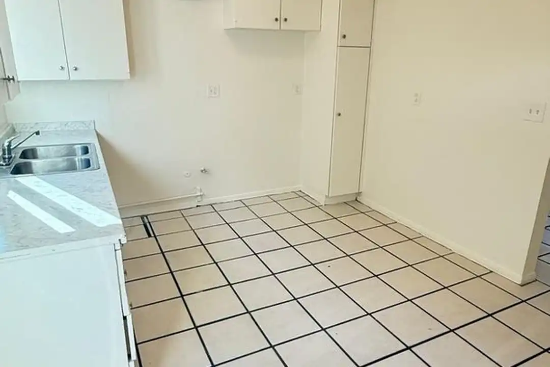 1521 N Sierra Way unit 1521 N. Sierra Way Apt.#1