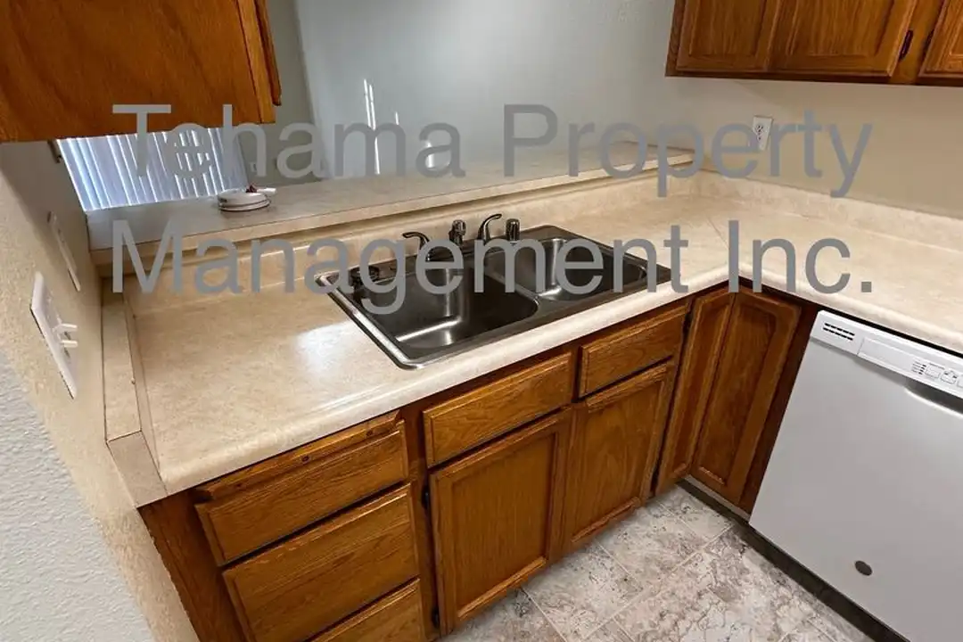 1070 Lakeside Dr unit 1070 Lakeside Dr. #1 - View 5