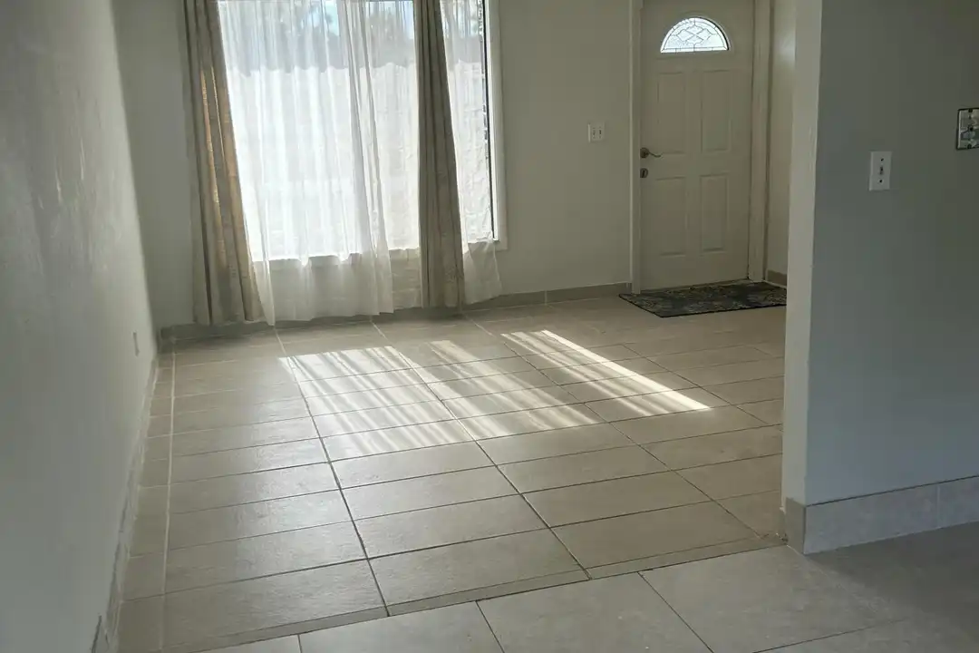 2289 SE Seamist St - View 2