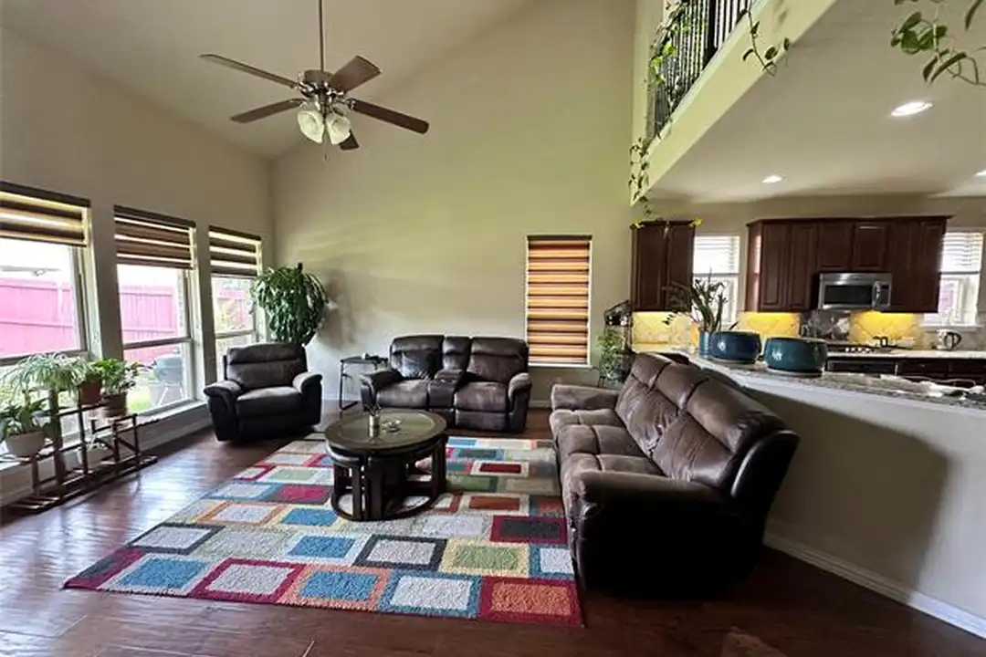 3421 Palm Lake Drive - More