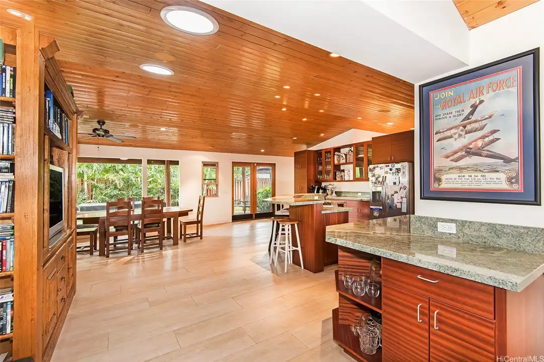 House in Kailua - View 2