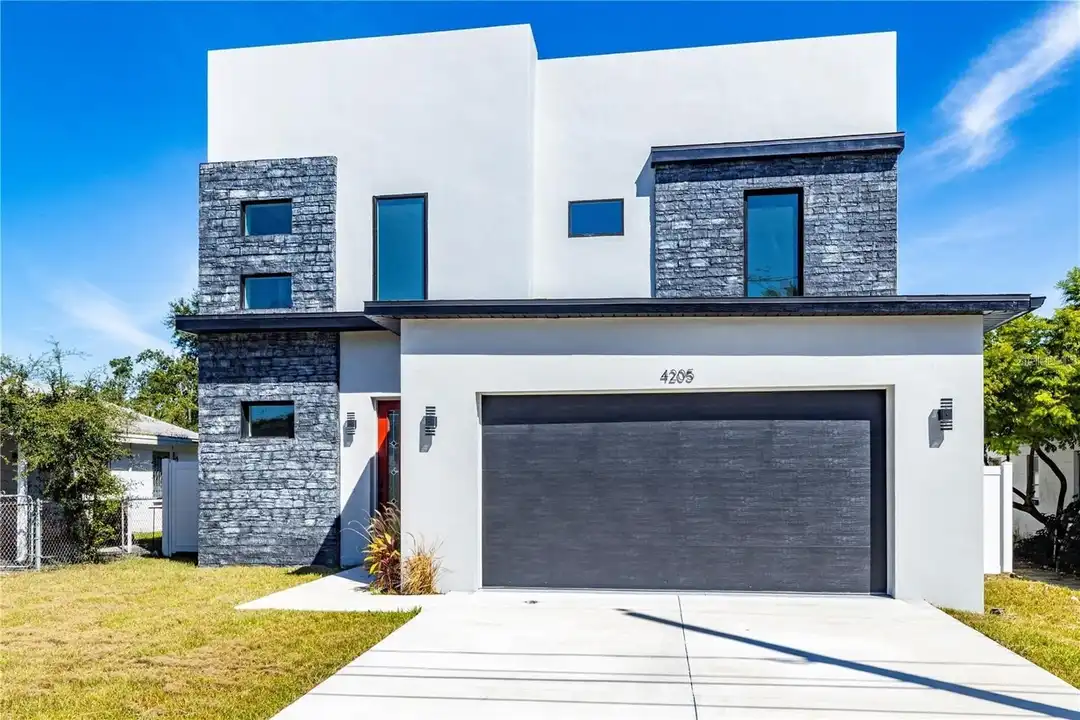 4205 W Arch St – pohled 2