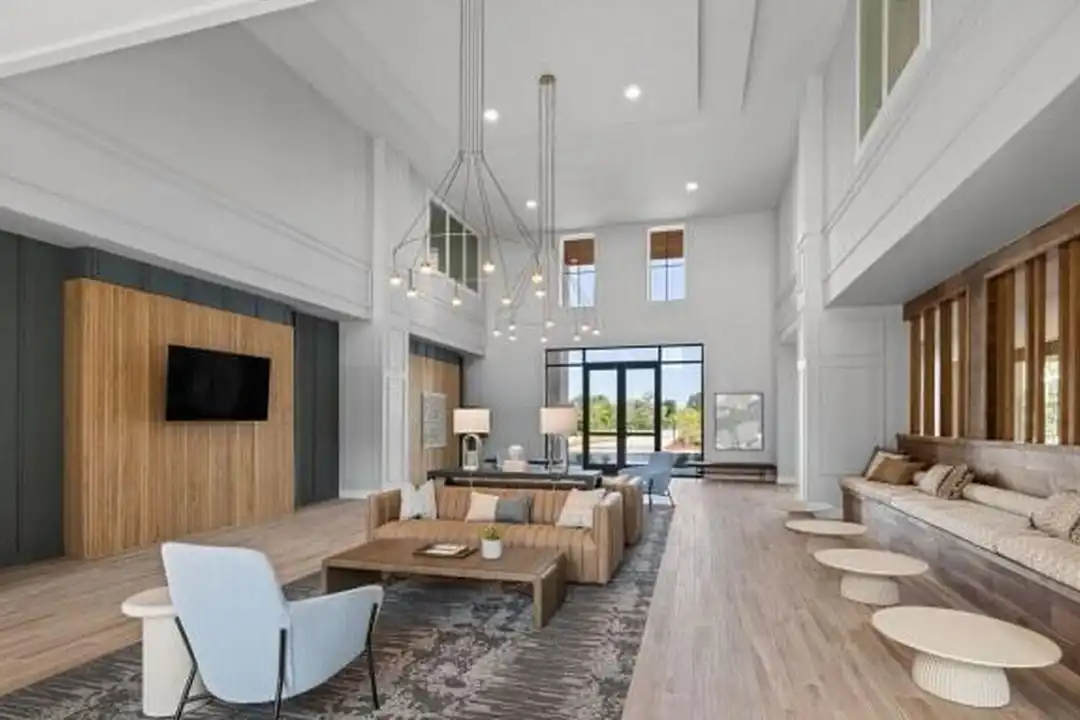 Apartment in Austin - More