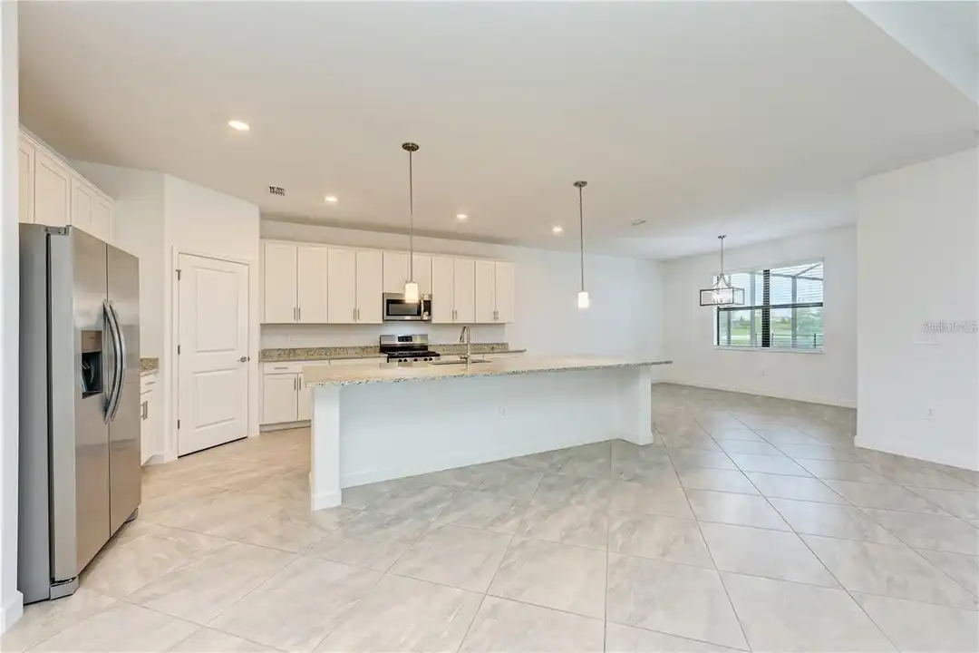 16464 Whale Grey Pl - More