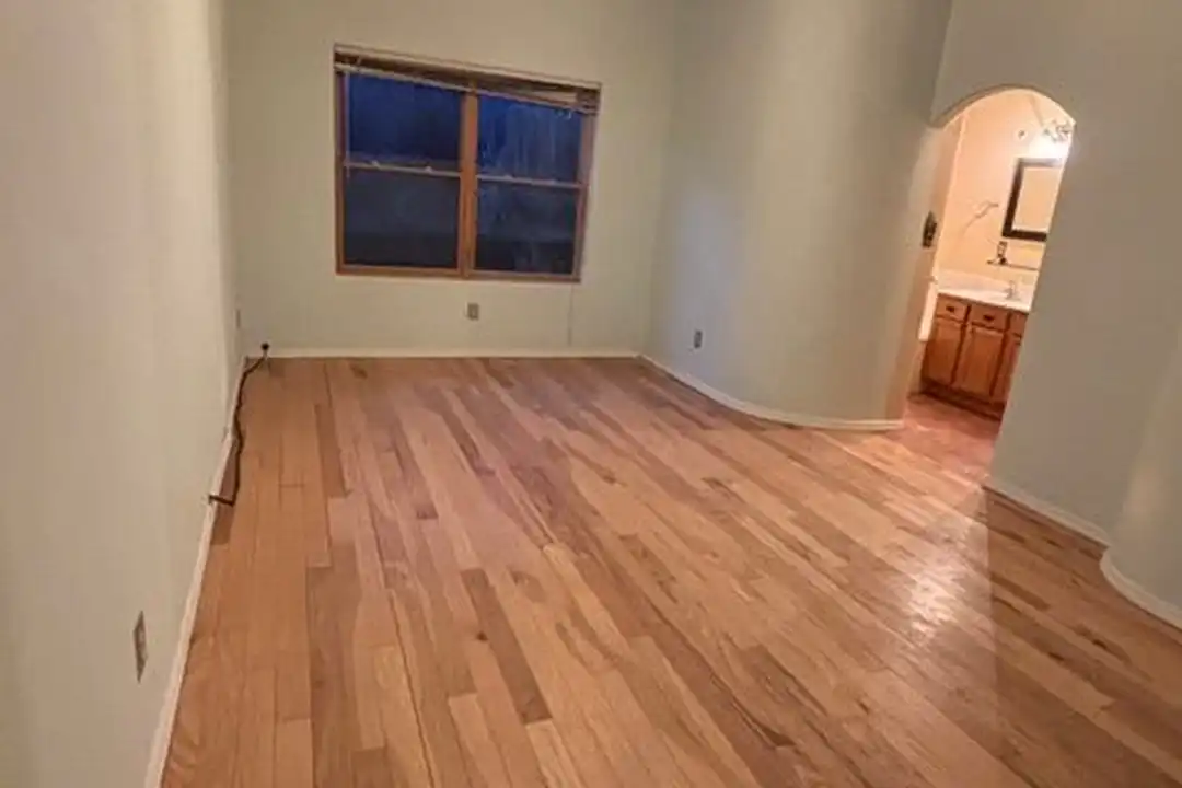 1429 Tiffany Ln SE - View 2