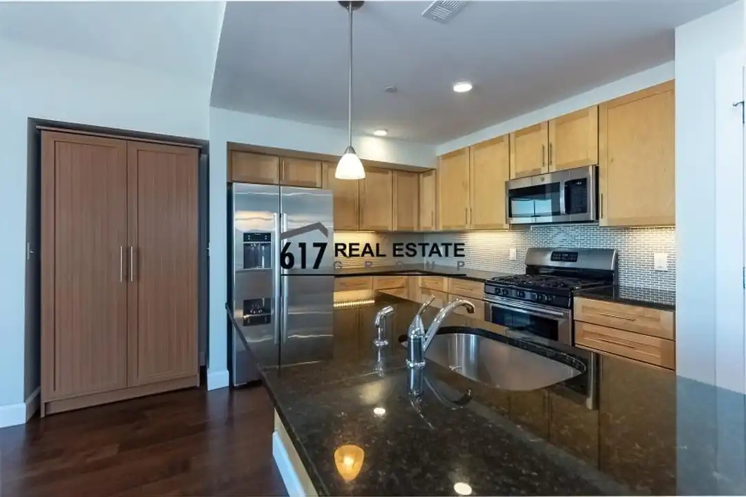 1501 Commonwealth Ave - View 3
