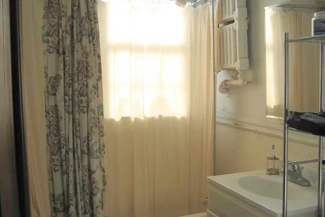 17 Glenville Ave unit 2 - View 6