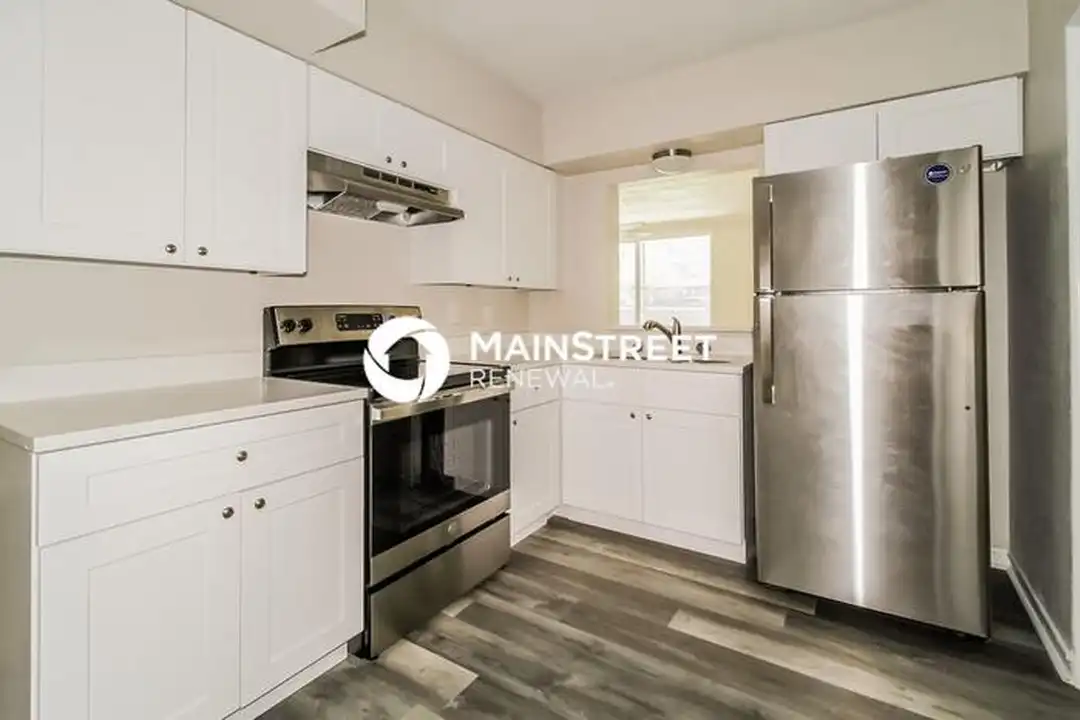 3108 Pembrook Dr - View 4