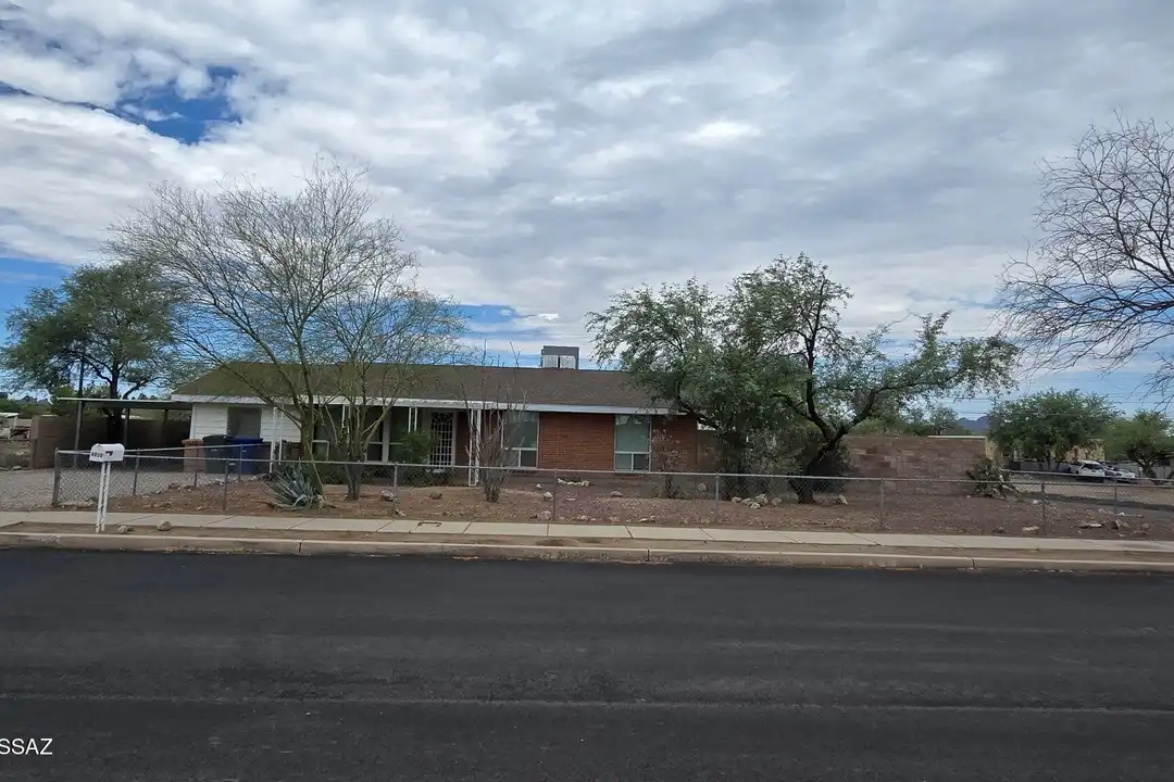 4050 S Kostka Ave – photo 1