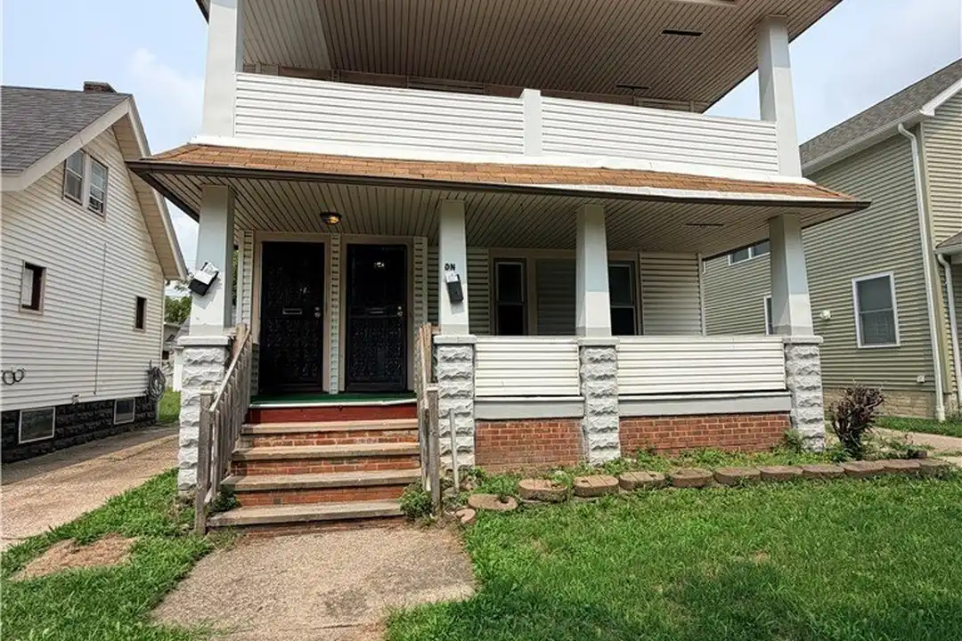 11721 Hamlen Ave #UP – photo 1