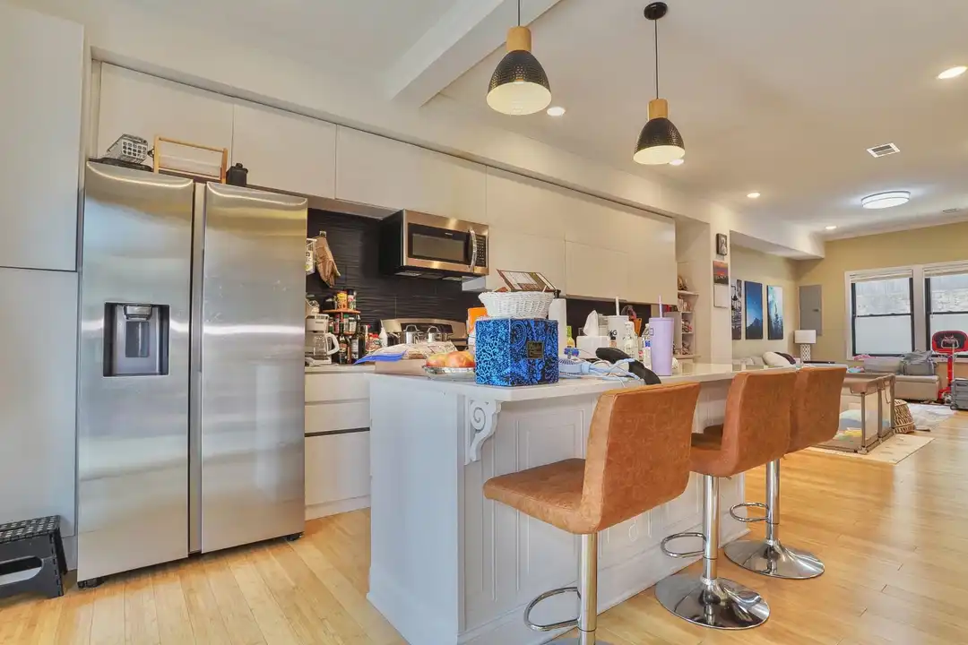 11 W 19th St – photo 1