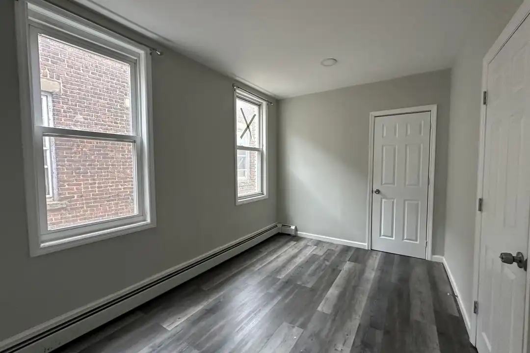 159-161 Lewis St unit 159 Lewis St - Unit 2 - View 4