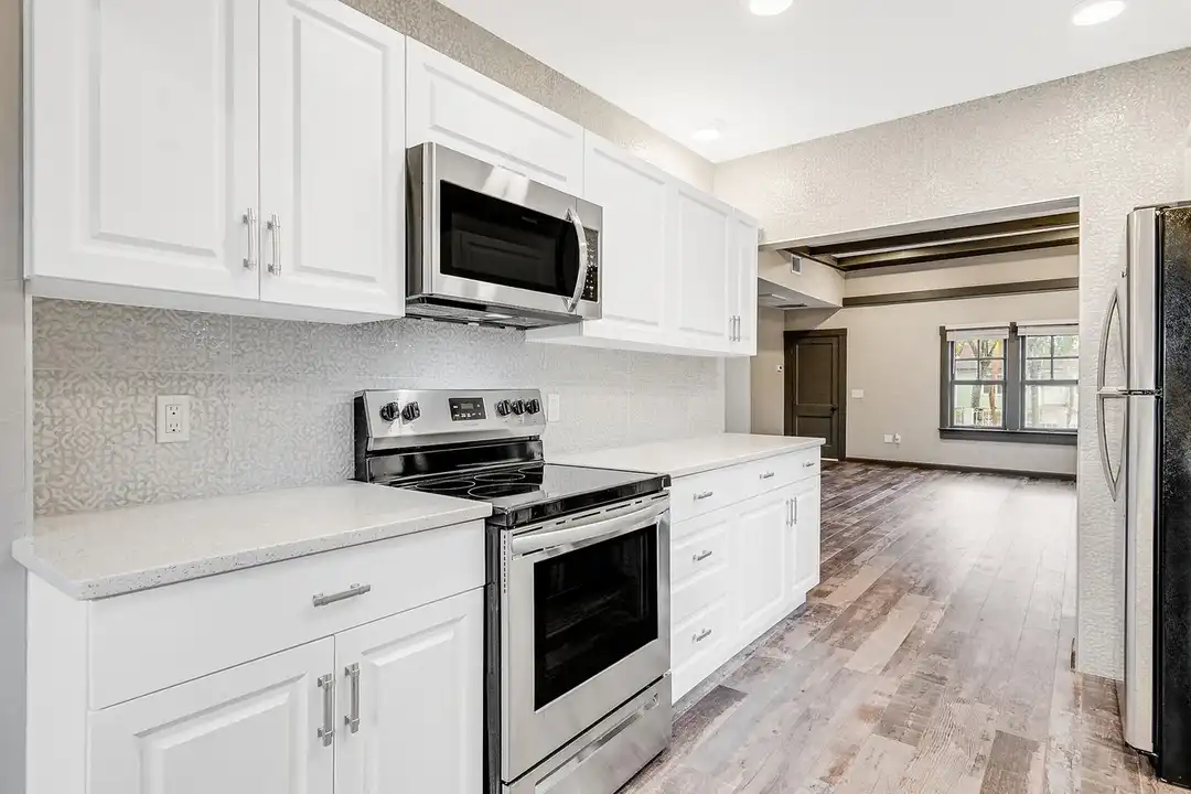 621 Forest Hill Blvd - View 3