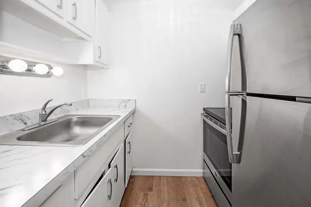 2935 Marshall Ave – photo 1