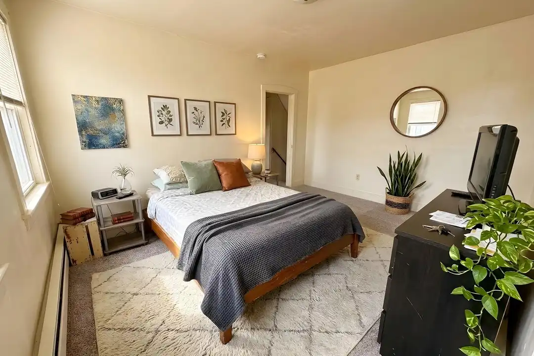 Apartment in Elizabethtown - View 2