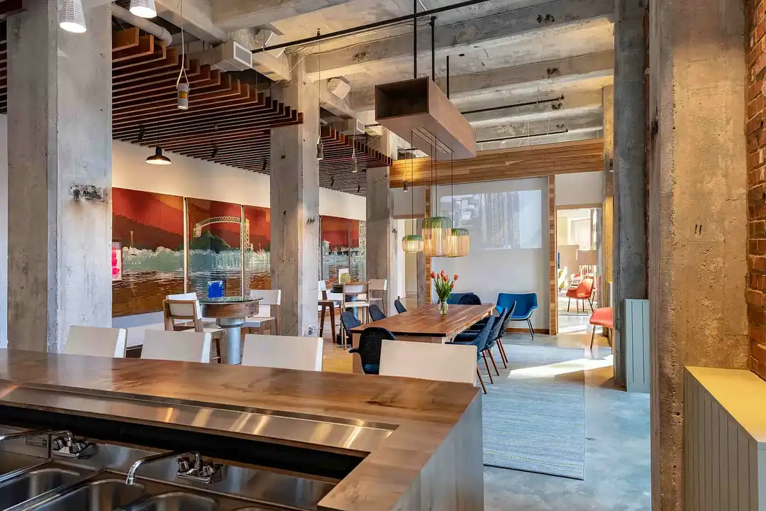 Apartment in Cleveland, Downtown Cleveland, Cuyahoga - More