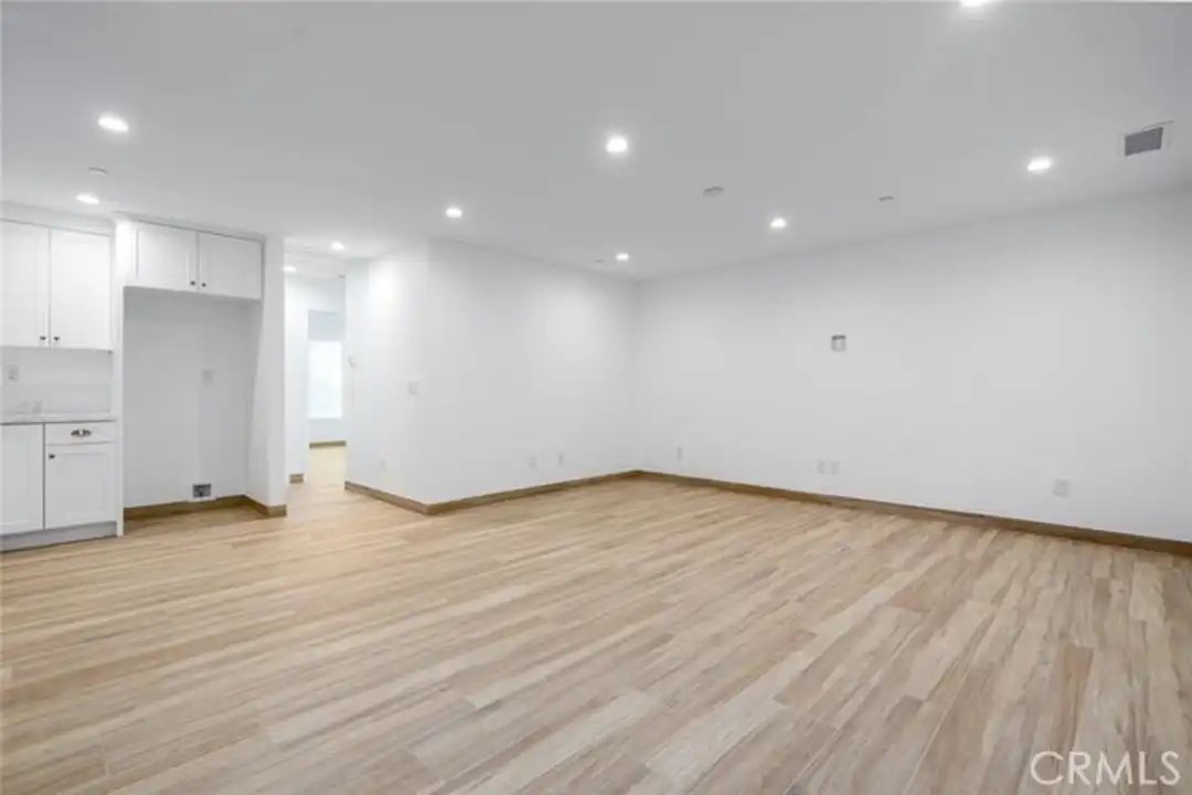 710 N Minter St unit 6 - View 5