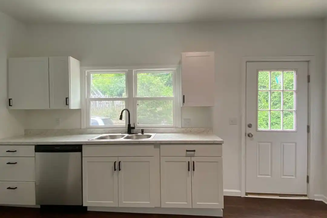 924 Excelsior St - View 6