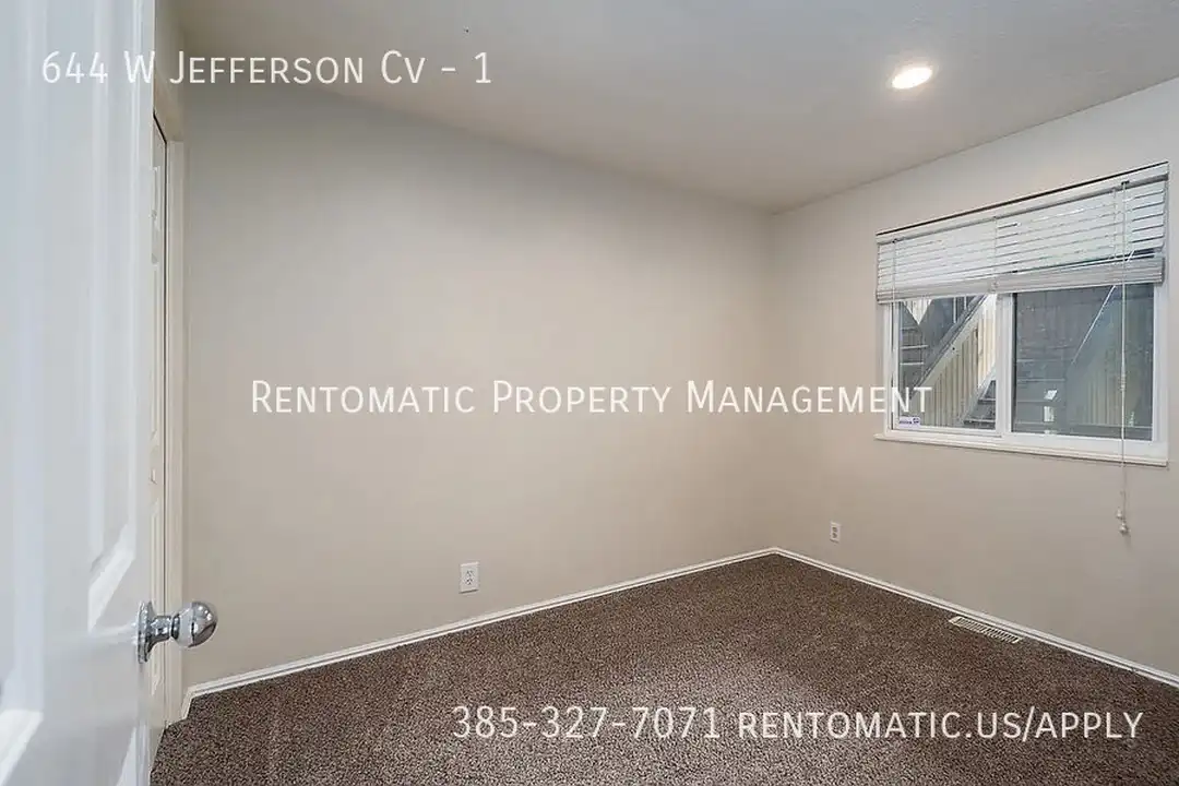 644 W Jefferson Cv - View 5