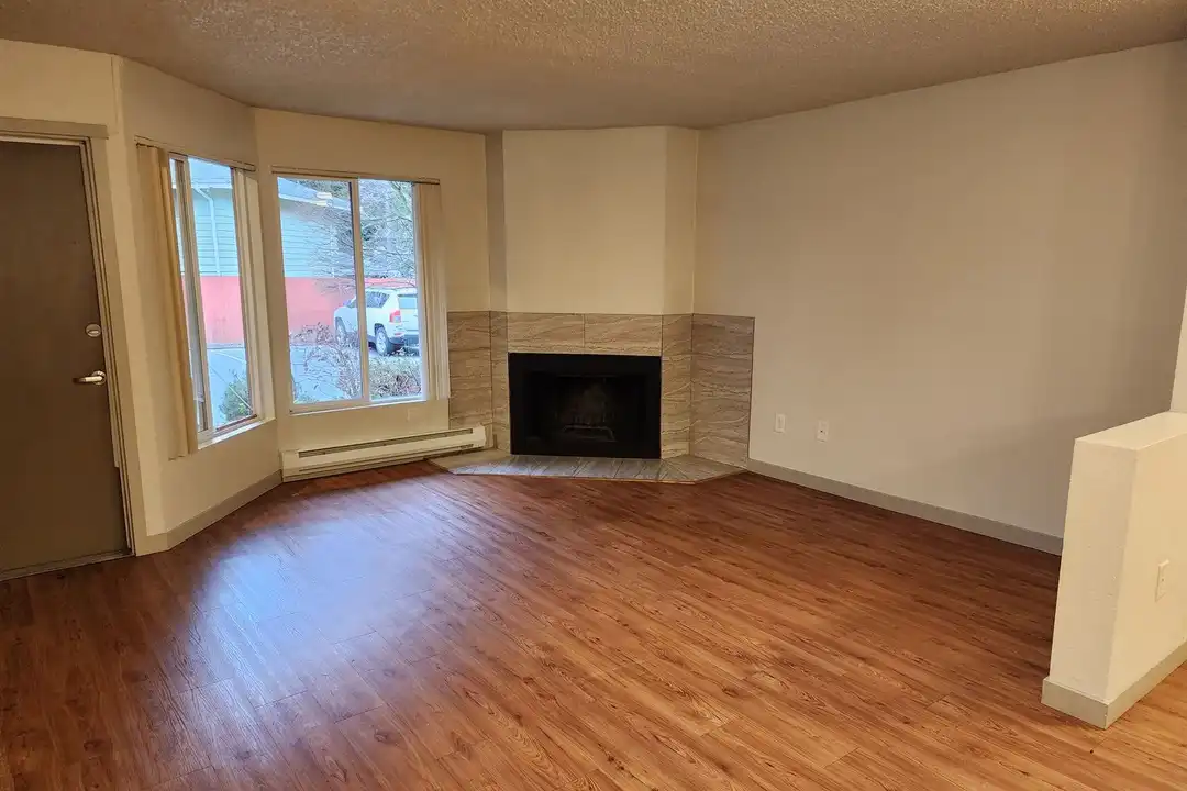 301 NW Richmond Beach Rd unit 110 - View 3