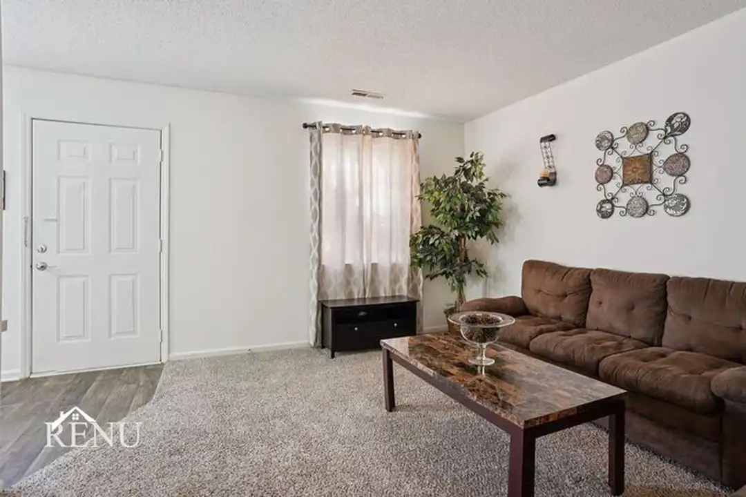 527 Michael St - View 4
