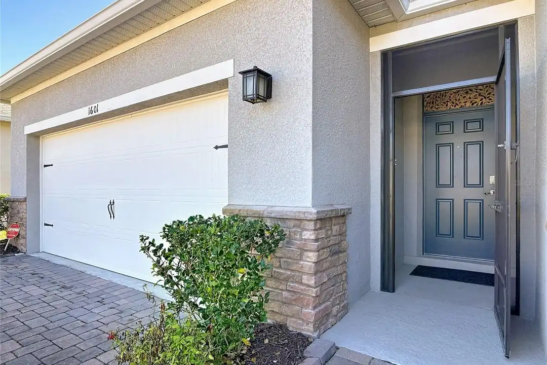 1601 Delphi Wy - View 3