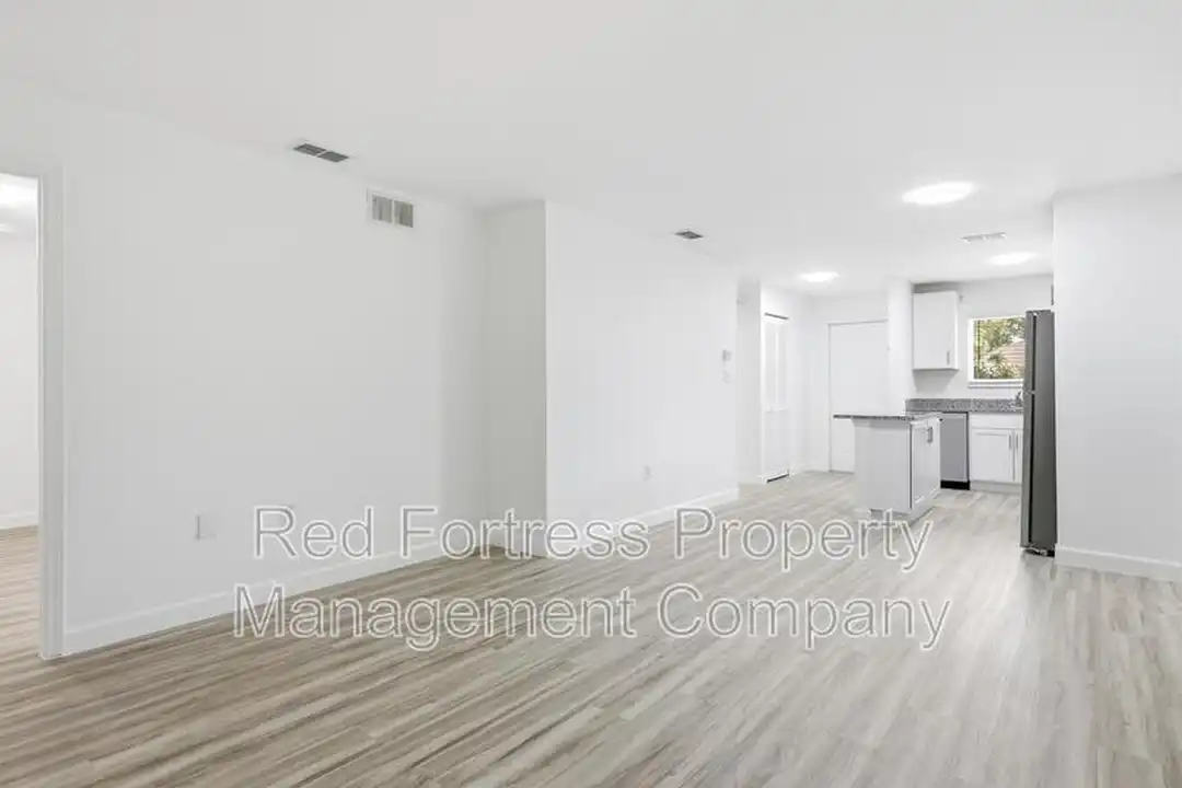 11931 Palm Bay Court unit 202 - View 6