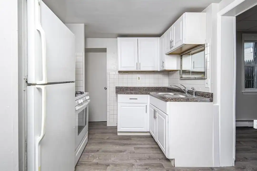 25 Harrison Ave – photo 1 of 36