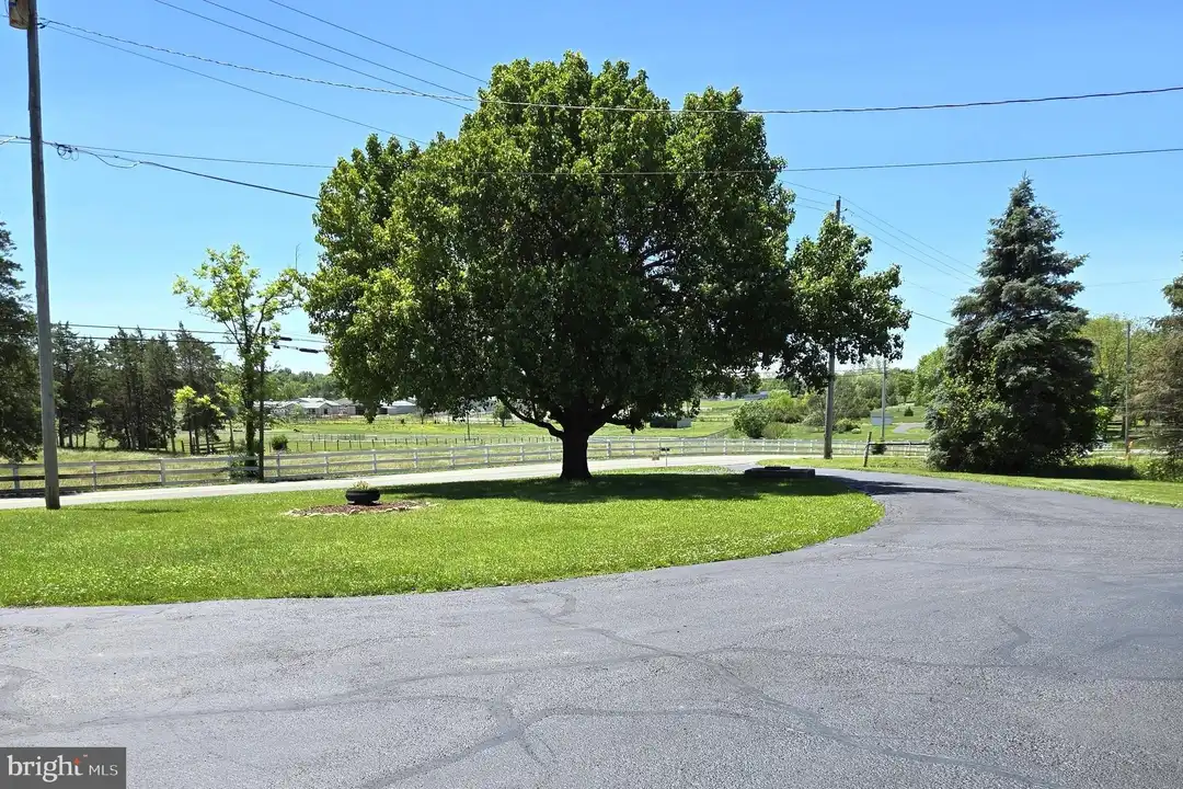 House in Kearneysville - View 3