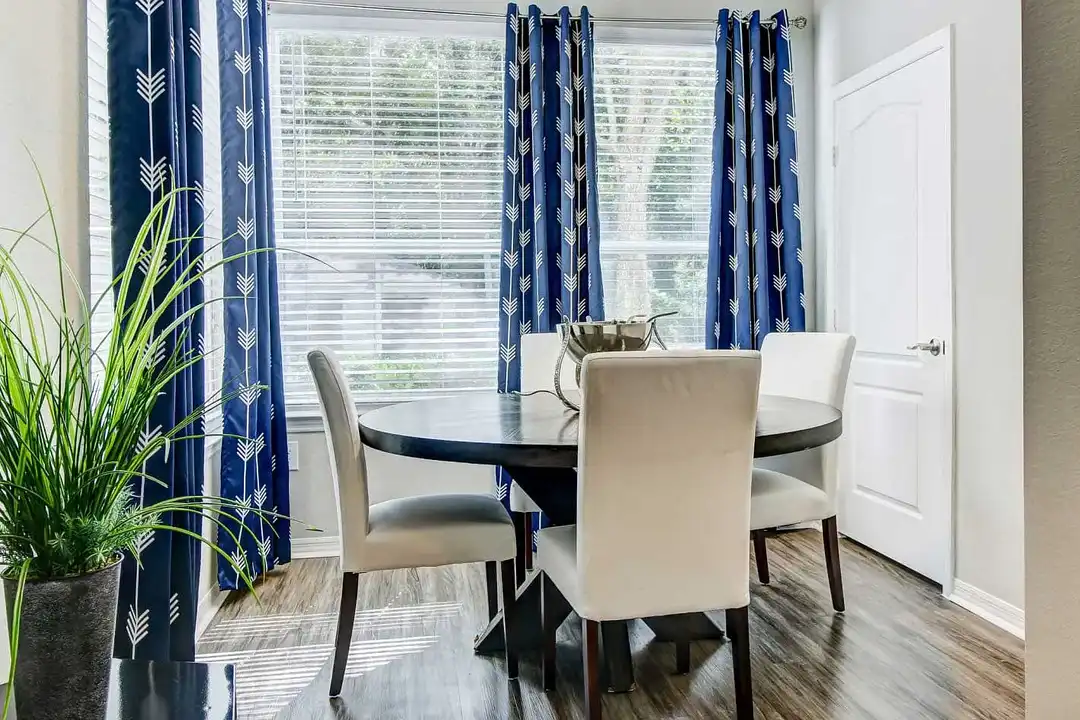 Tuscany Bay Apartments – photo 1