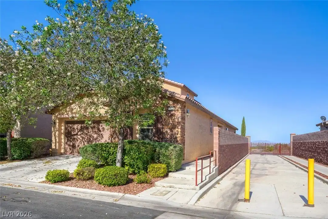 7524 Old Compton St - View 2