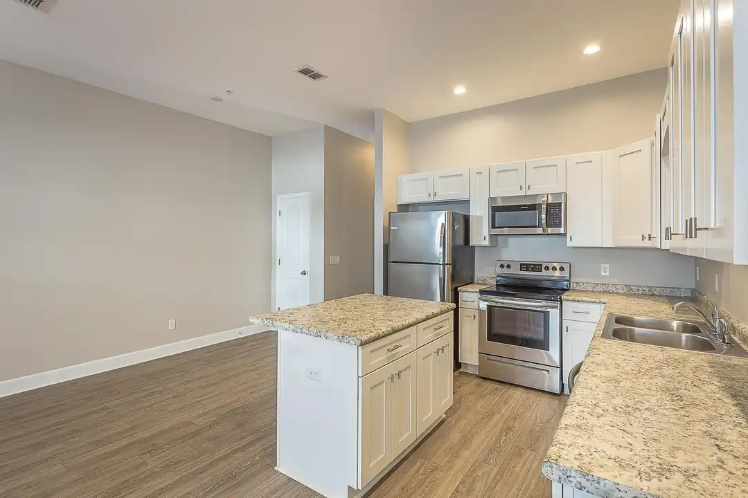 2170 Capital Cir SE #MULTIPLE - View 6